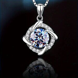 exquisite 2-carat round lab diamond pendant